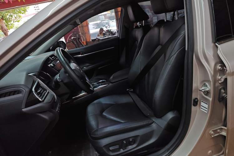 Used Toyota Camry 2019 Revised Version 2.5G Luxury Edition
