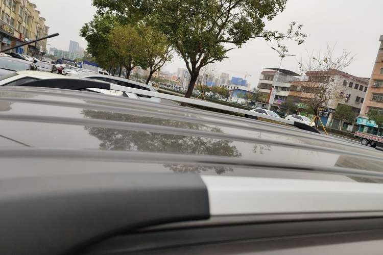 Used Dongfeng Fengon 330 2019 1.5L 330S Manual Comfort Version China VI Standard
