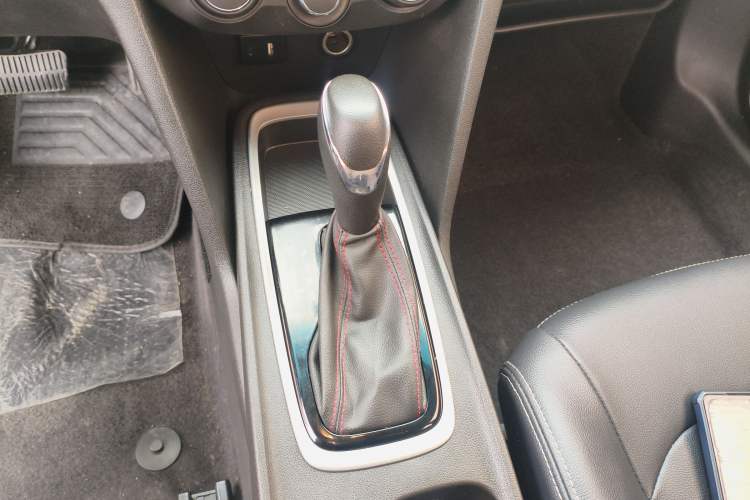 Used Chevrolet Monza 2019 Redline 320T Dual-Clutch Joyful Edition China VI Standard
