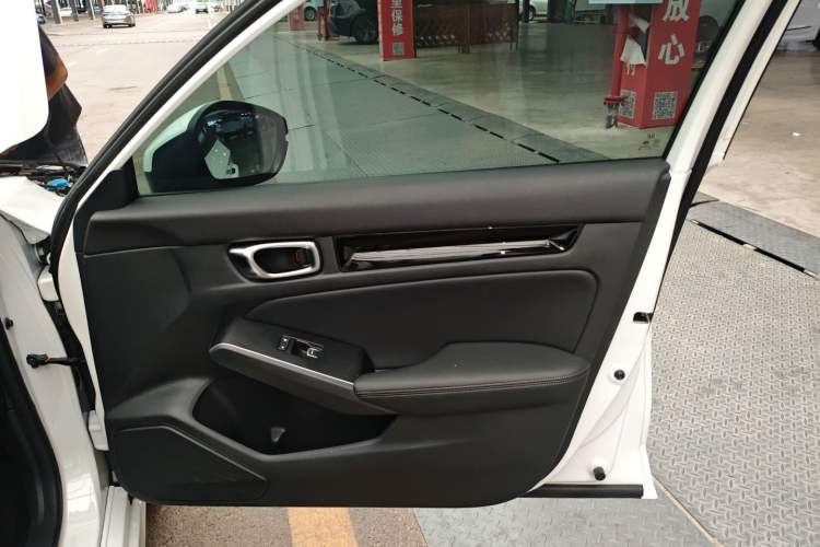 Used Honda Civic 2022 240TURBO CVT Dynamic Control Version
