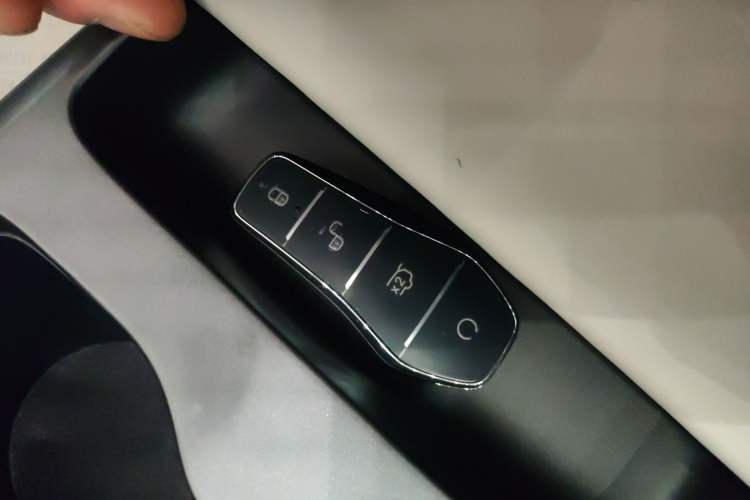 Used BYD Yuan UP 2025 Intelligent Driving Version 401 km Leading Edition
