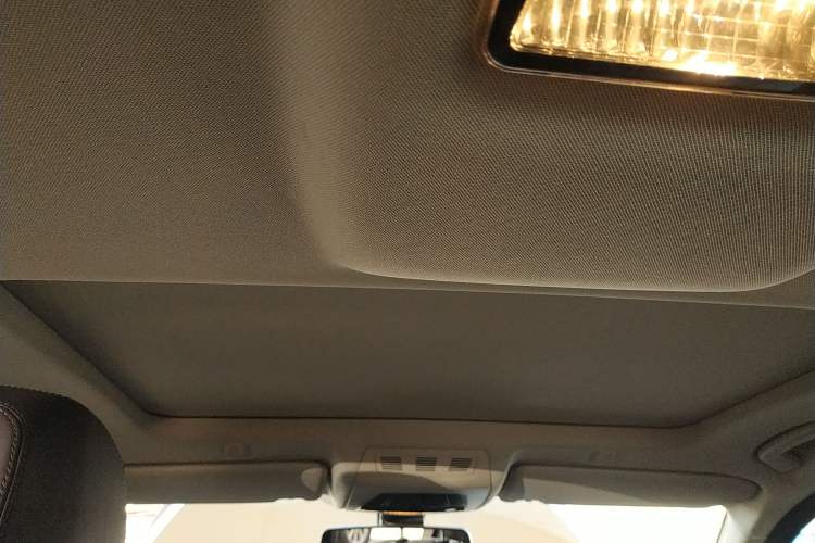 Used BMW 5 Series 2014 525Li Luxury Design Package