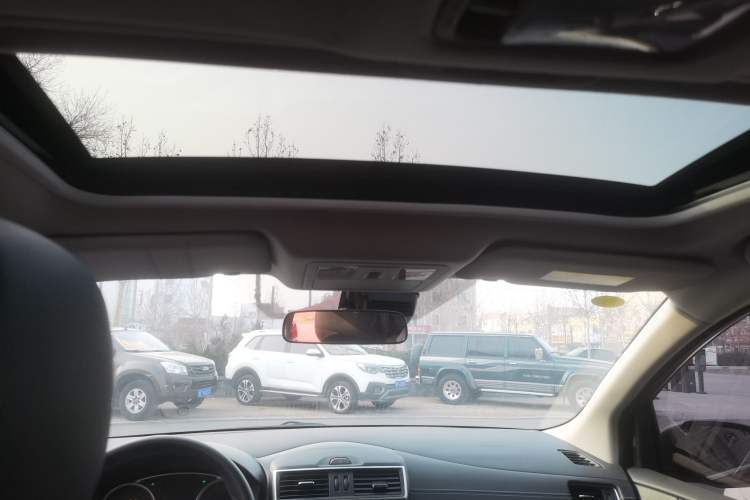 Used Nissan Tiida 2019 1.6L CVT Smart Drive Version China VI Standard