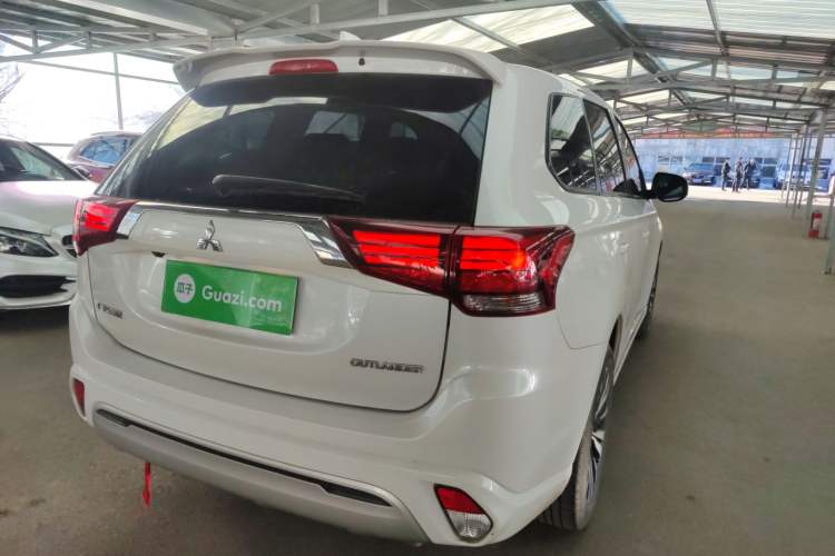 Used Mitsubishi Outlander 2021 Revised Version 2.0L Two-Wheel Drive Comfort Edition 5 Seats