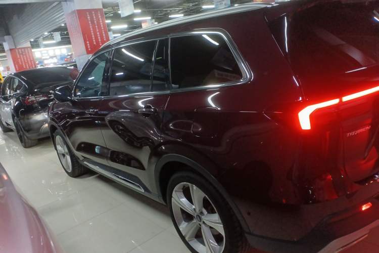 Used Ford Equator 2021 EcoBoost 225 Premier PLUS 7-seater (2/2/3)
