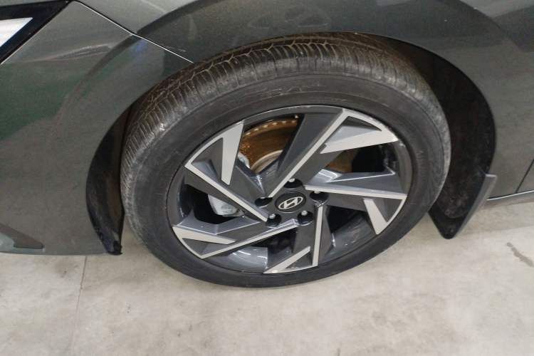 Used Hyundai Elantra 2023 1.5L CVT LUX Prestige Edition