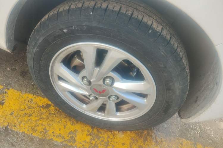 Used Wuling Hongguang MINIEV 2021 Macaron Fashion Edition Lithium-Ion Battery