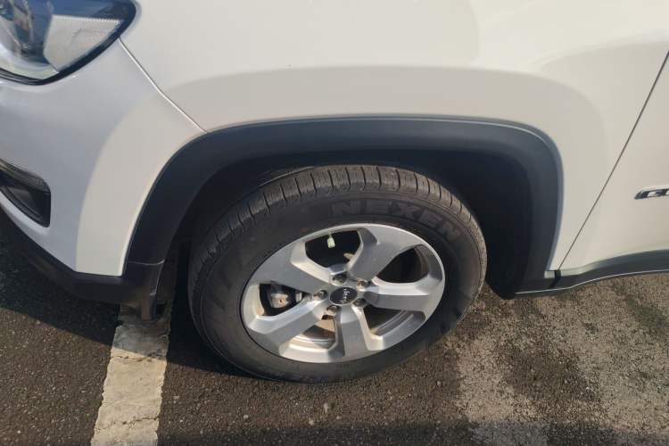 Used  Compass 2019 220T Automatic Family Edition
