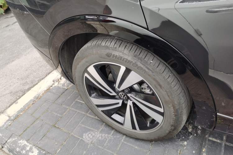 Used Volkswagen Talagon 2024 Facelifted 380TSI All-Wheel Drive R-Line Cruise Premium Edition
