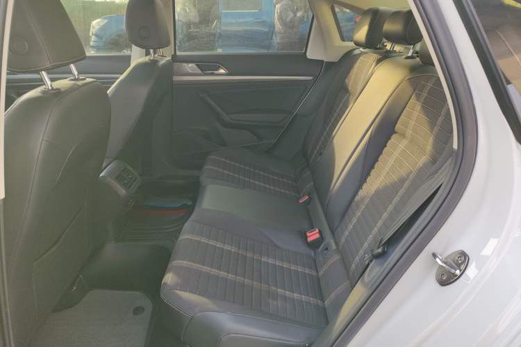 Used Volkswagen Lavida 2021 1.5L Automatic Vision Edition
