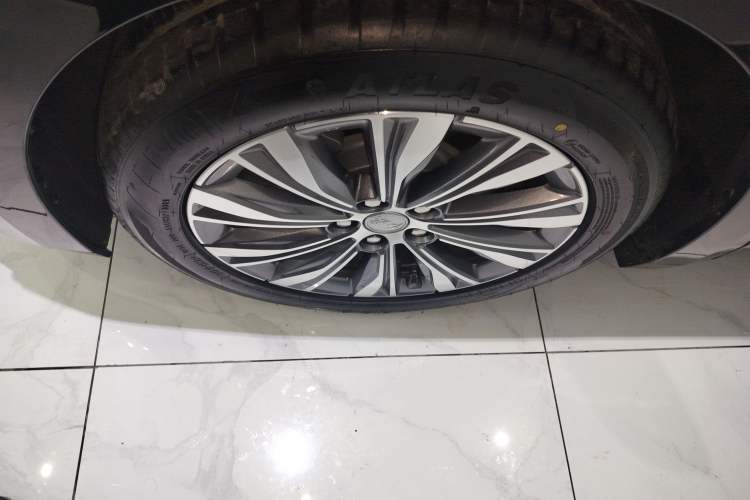 Used Hongqi E-QM5 2024 500km Range Edition