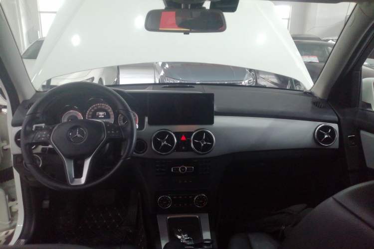 Used Mercedes-Benz GLK-Class 2014 GLK 260 4MATIC Dynamic Model