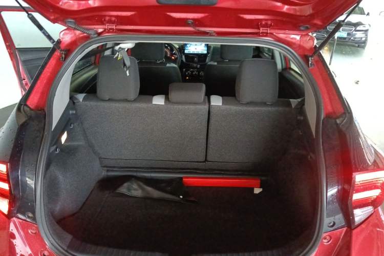 Used Toyota YARiS L 2021 X-Trail 1.5L CVT Leading Edition
