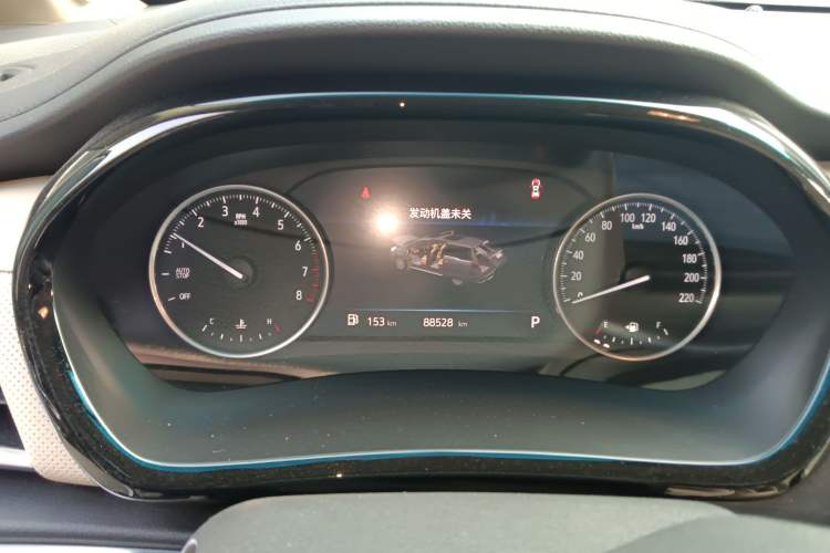 Used Buick GL8 2023 Facelifted Land Cruiser Executive Luxury Version