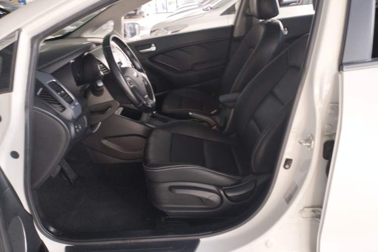 Used Kia K3 2015 1.6L Automatic GLS
