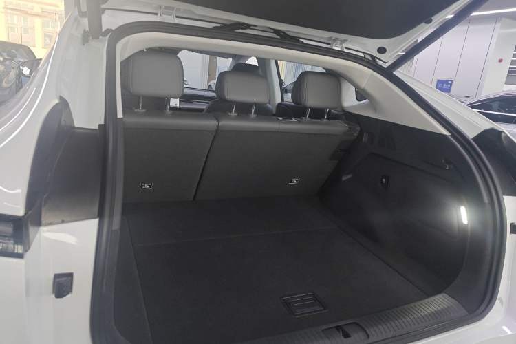 Used XPeng G6 2025 625 Long-Range Max Flagship Edition
