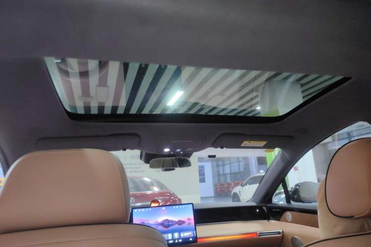 Used Hima Stelato S9 2024 All-Electric Max Rear-Drive Long-Range Version