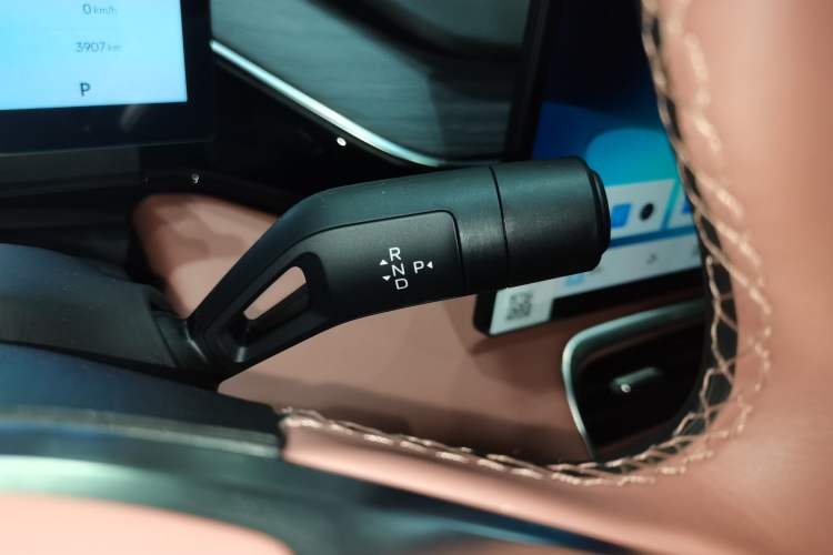 Used  L6 2025 EM-i 140km Starship Edition
