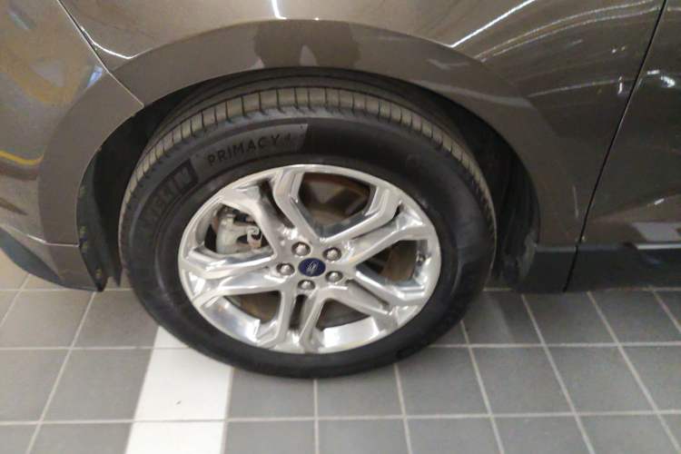 Used Ford Edge 2018 EcoBoost 245 Two-Wheel-Drive Titanium 7-Seater China V Standard
