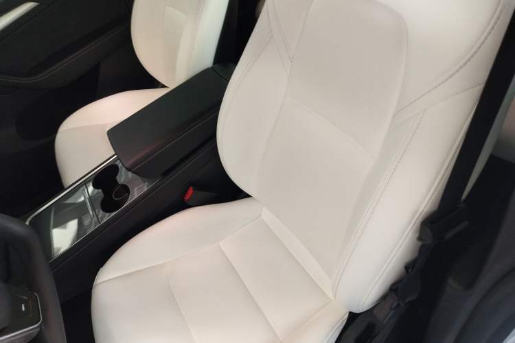 Used Tesla Model Y 2023 High-Performance All-Wheel-Drive Version