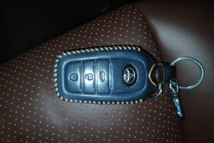 Used Toyota Sienna 2020 3.5L Two-Wheel Drive XLE Leather Interior 7 Seats Mexico Edition
