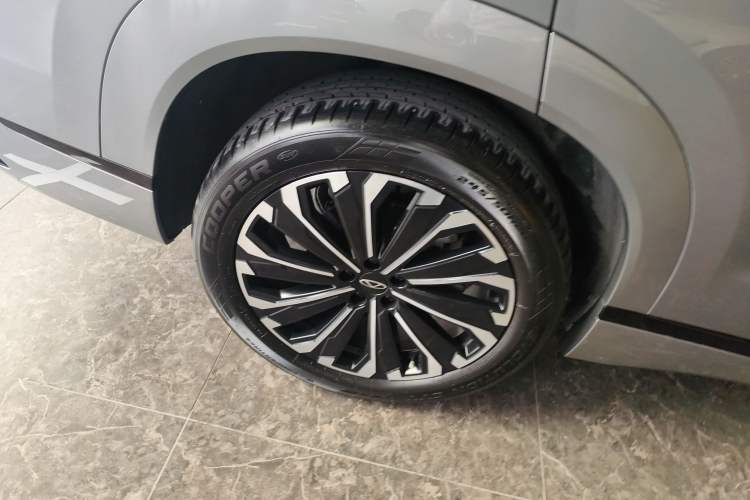 Used Chery Tiggo 9 2023 2.0T Dual-Clutch Two-Wheel Drive Luxury Edition 5 Seats
