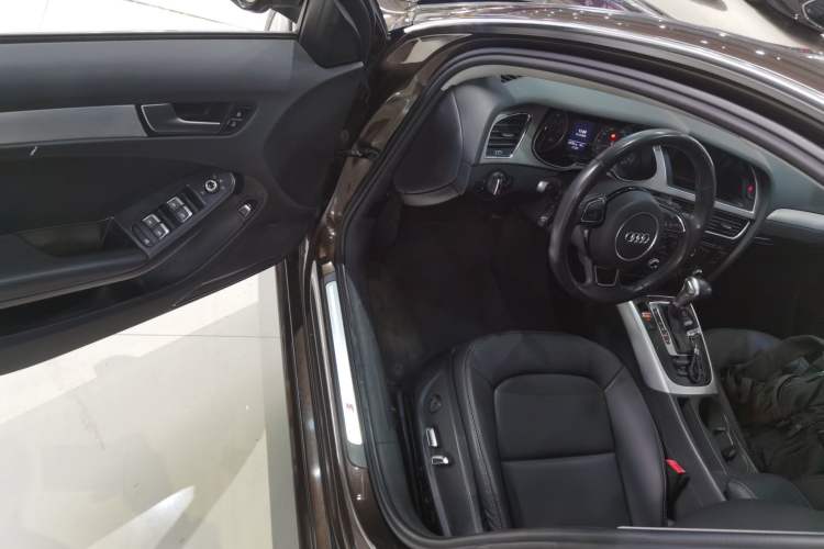 Used Audi A4L 2015 45 TFSI quattro Individual Sport Edition
