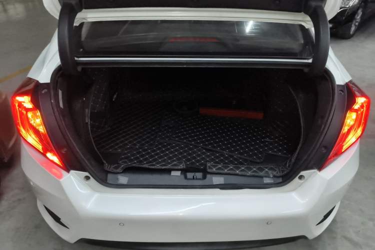 Used Honda Civic 2016 180TURBO CVT Comfort Version
