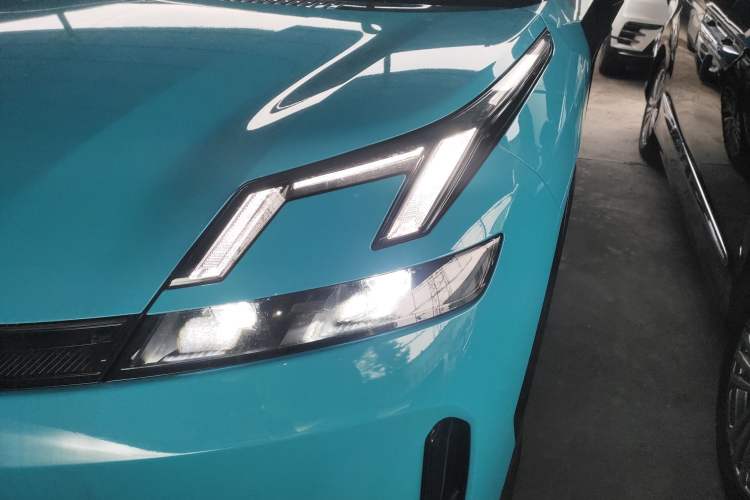 Used Lynk & Co 08 EM-P 2024 120km Long-Range Plus