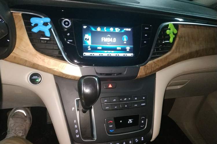 Used Buick GL8 2018 ES 28T Comfort Model China VI Standard
