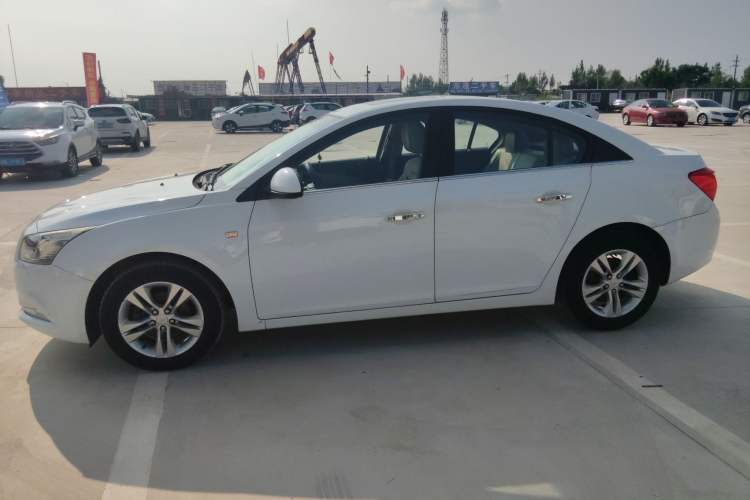Used Chevrolet Cruze 2015 1.5L Classic SE MT

