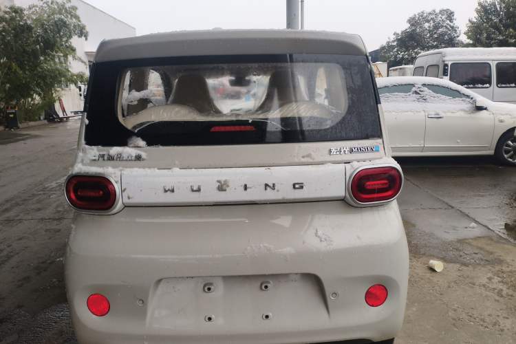 Used Wuling Hongguang MINIEV 2024 3rd Generation 215km Youth Edition
