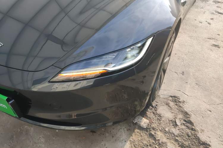 Used Tesla Model 3 2023 Rear-Wheel-Drive Version
