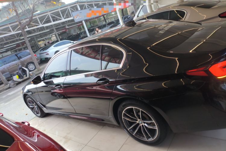 Used BMW 5 Series 2022 Second Facelift 525Li M Sport Package