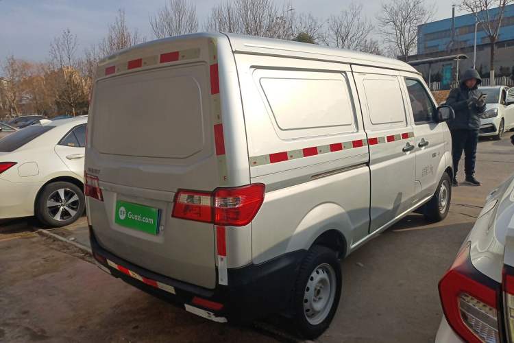 Used Jinbei Hiace X30 2021 1.5L Wealthy Van China VI Standard SWC15M
