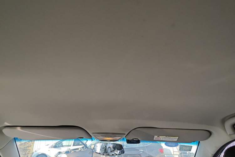 Used Baojun 510 2017 1.5L Automatic Fashion Model