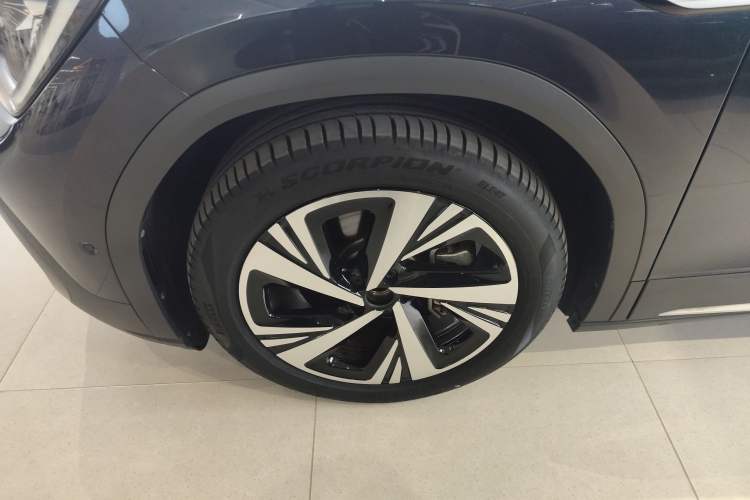 Used Volkswagen ID.6 CROZZ 2022 Long-Range PRO Edition
