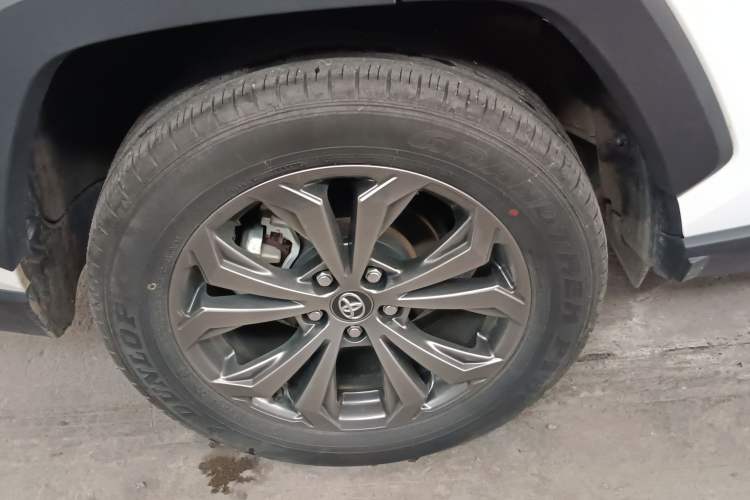 Used Toyota RAV4 2023 2.0L CVT Two-Wheel Drive Fashion Plus Edition