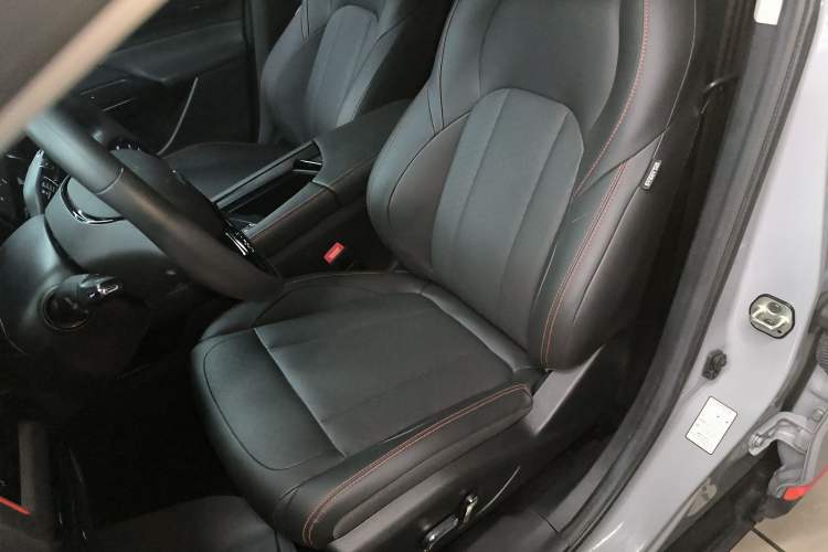 Used Dongfeng Aeolus AX7 2023 Mach Edition 1.5T DCT DF31
