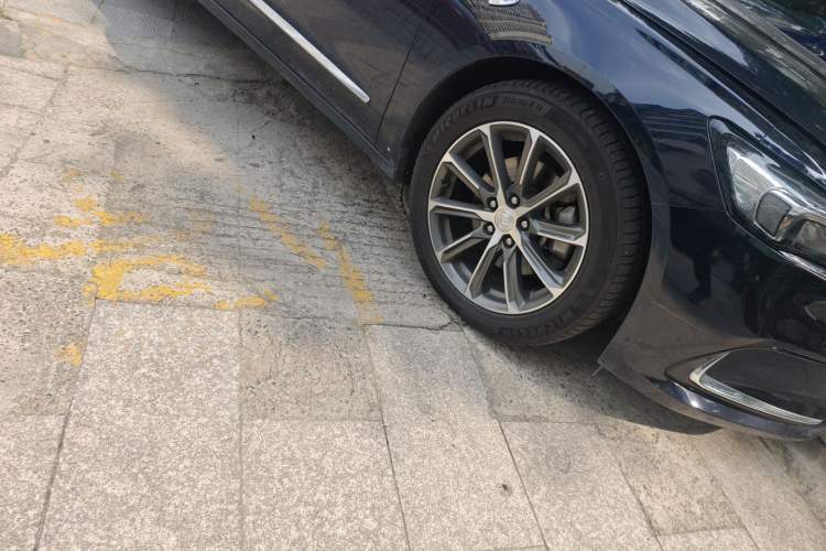 Used Buick LaCrosse 2019 28T Luxury Model
