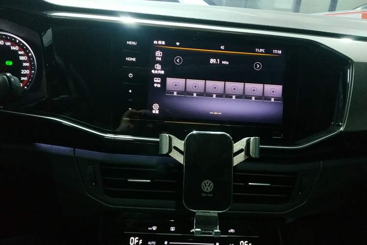 Used Volkswagen Tayron 2022 280TSI Two-Wheel Drive Luxury Smart Connectivity Version