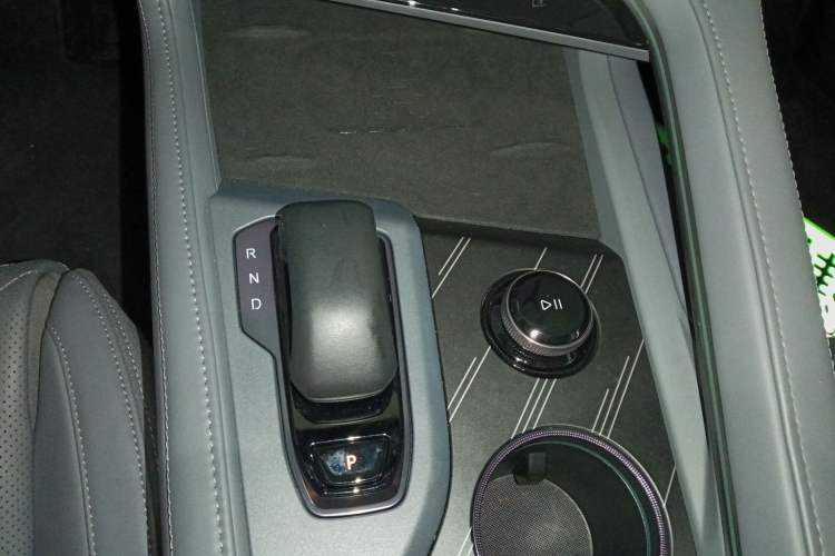 Used Zeekr 001 2025 YOU Edition 100 kWh All-Wheel Drive
