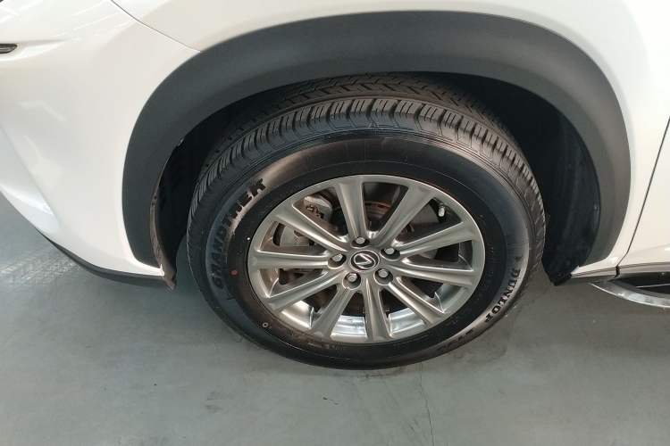 Used Lexus NX 2020 300h Front-Drive FENGSHANG Version China VI Standard
