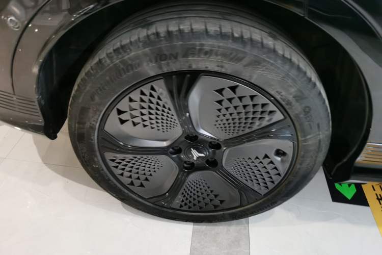 Used VOYAH COURAGE 2024 Long-Range Supercharge Edition
