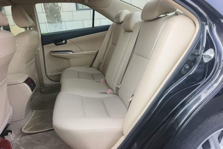 Used Toyota Camry 2012 2.5G Luxury Edition
