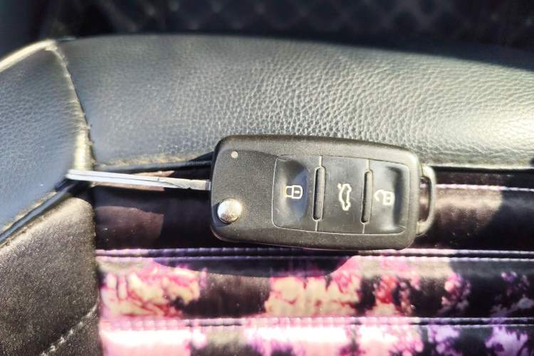 Used Volkswagen Polo 2016 1.4L Manual Fashion Model