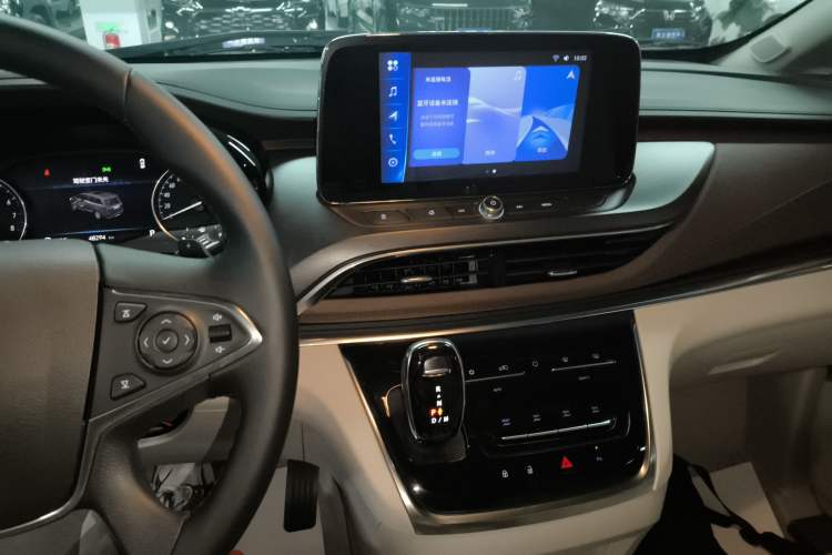 Used Buick GL8 2022 Land Cruiser Executive Class 652T Comfort Model
