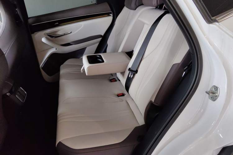 Used BYD Song PLUS New Energy 2025 EV Intelligent Driving Version 520km Premium Model
