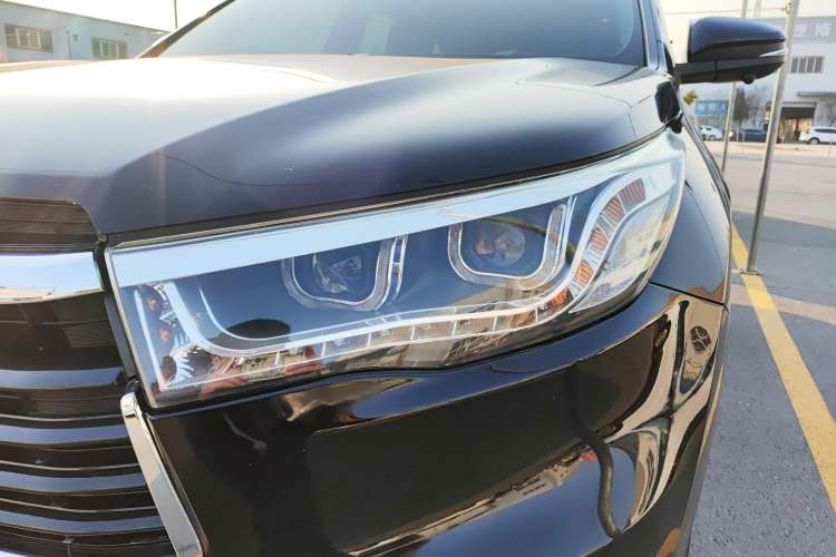 Used Toyota Highlander 2015 2.0T Four-Wheel Drive Elite Edition 7-Seater