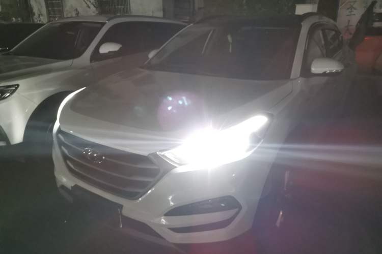 Used Hyundai Tucson 2018 1.6T Dual-Clutch Two-Wheel Drive 15th Anniversary Special Edition
